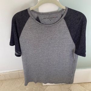 NWOT John Varvatos t-shirt size medium